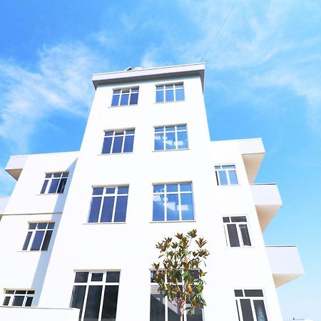 Hotel Kristal Vlorë エクステリア 写真