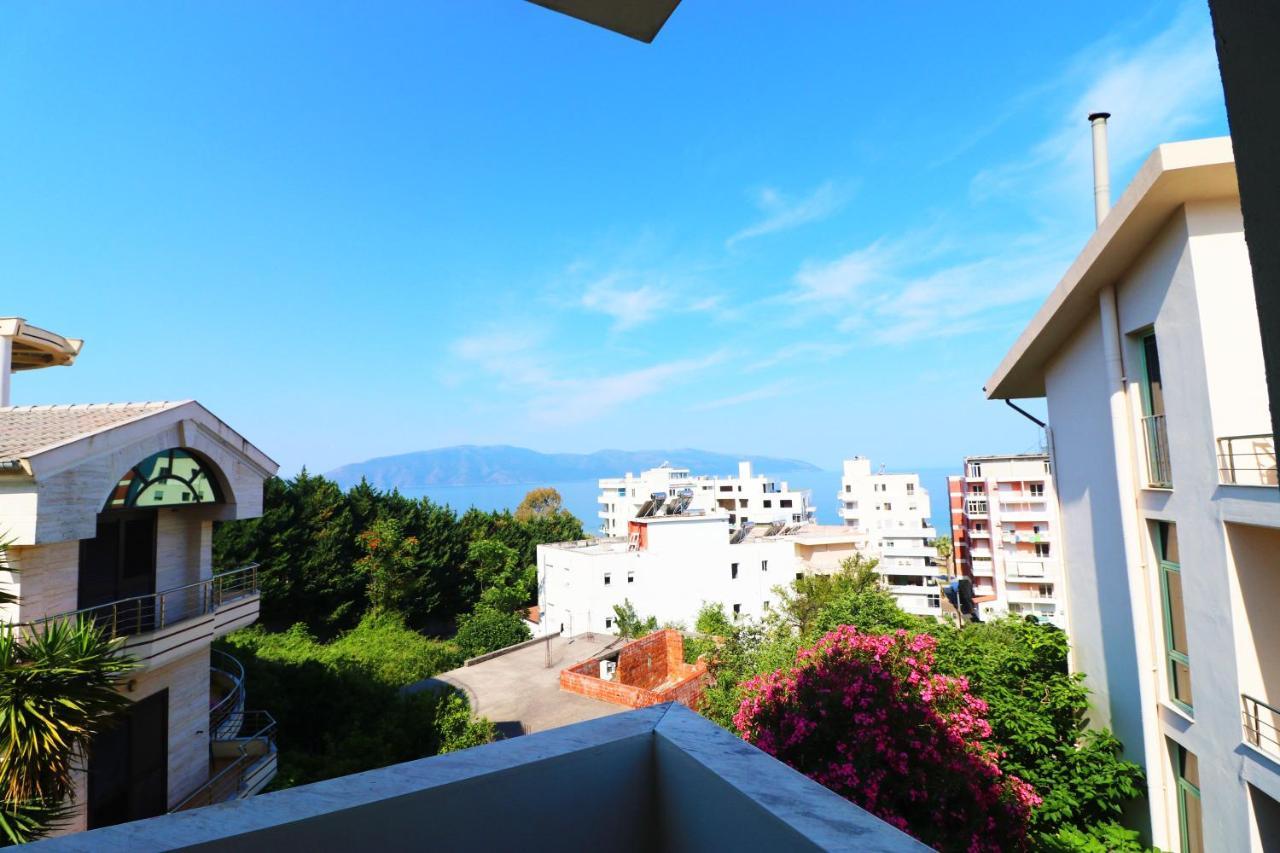 Hotel Kristal Vlorë エクステリア 写真
