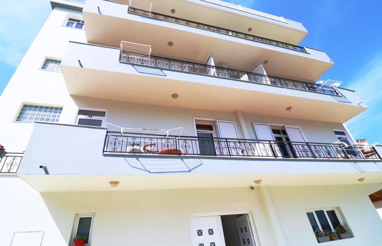 Hotel Kristal Vlorë エクステリア 写真